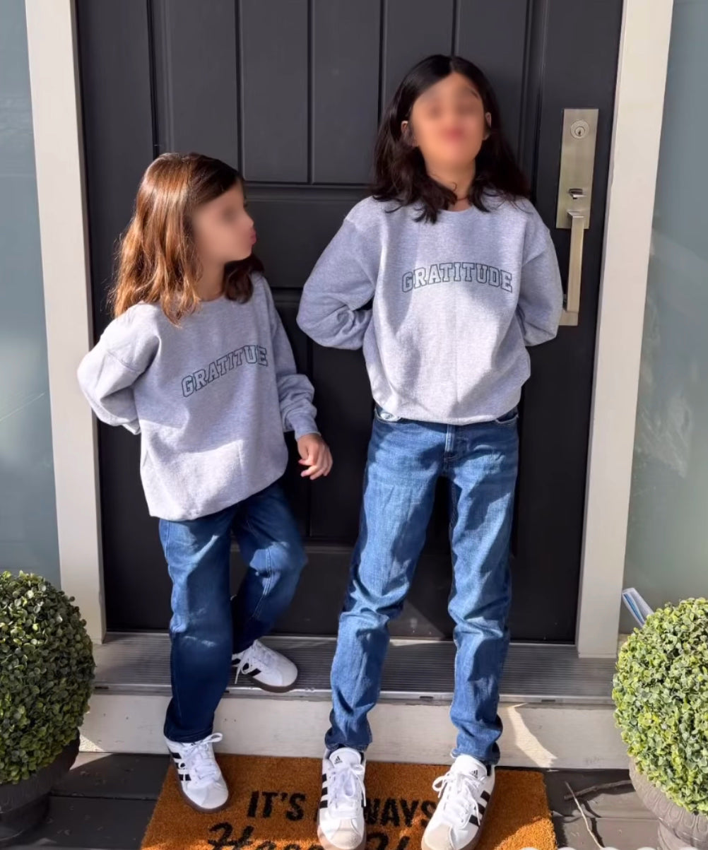 UNISEX Kids Gratitude Crewneck Sweater - Heather Grey